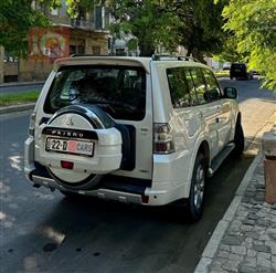 ميتسوبيشي باجيرو